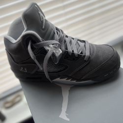 Wolf Grey Retro 5 Size 6