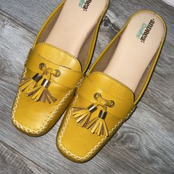 Andrea Confort Yellow Tassel Loafers