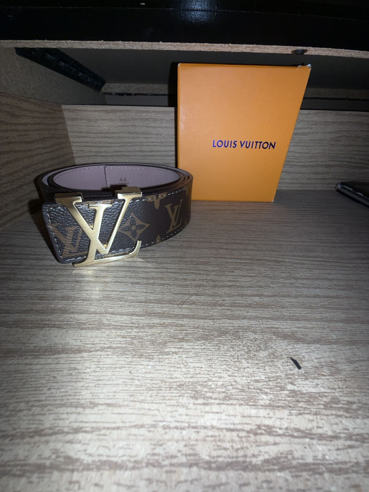 Louis Vuitton Belt (44/110)