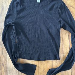 Black long sleeve crop top size medium 