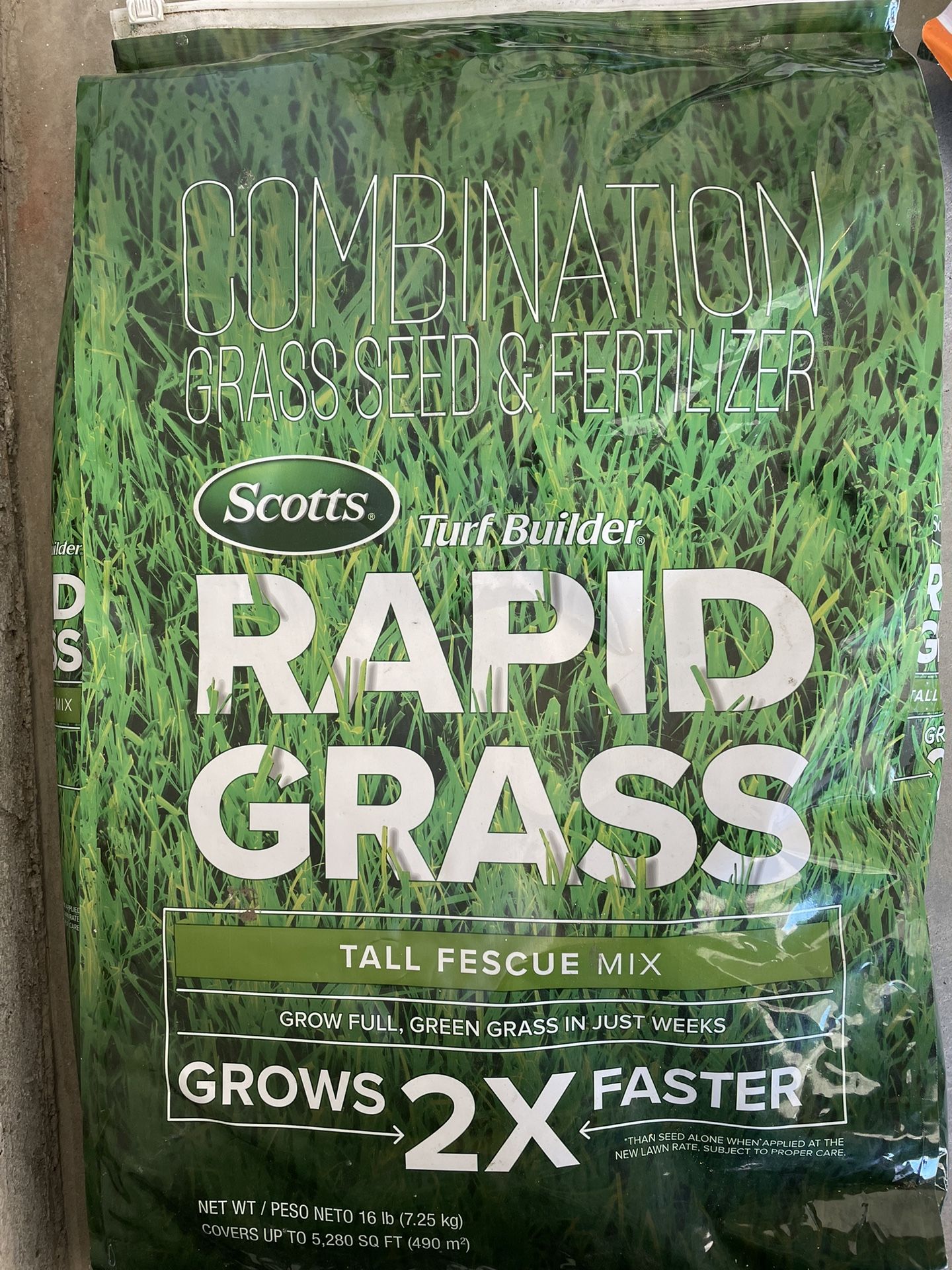 Scotts Turf Builder Rapid Grass Sun & Shade Mix Tall Fescue 16 lb BRAND NEW!!! for Sale in