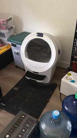 4 month Used Litter Robot 5 Pro evo