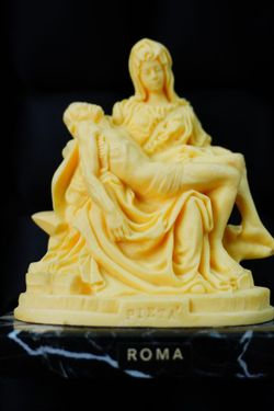 sculpture of the Pietà by A. Santini