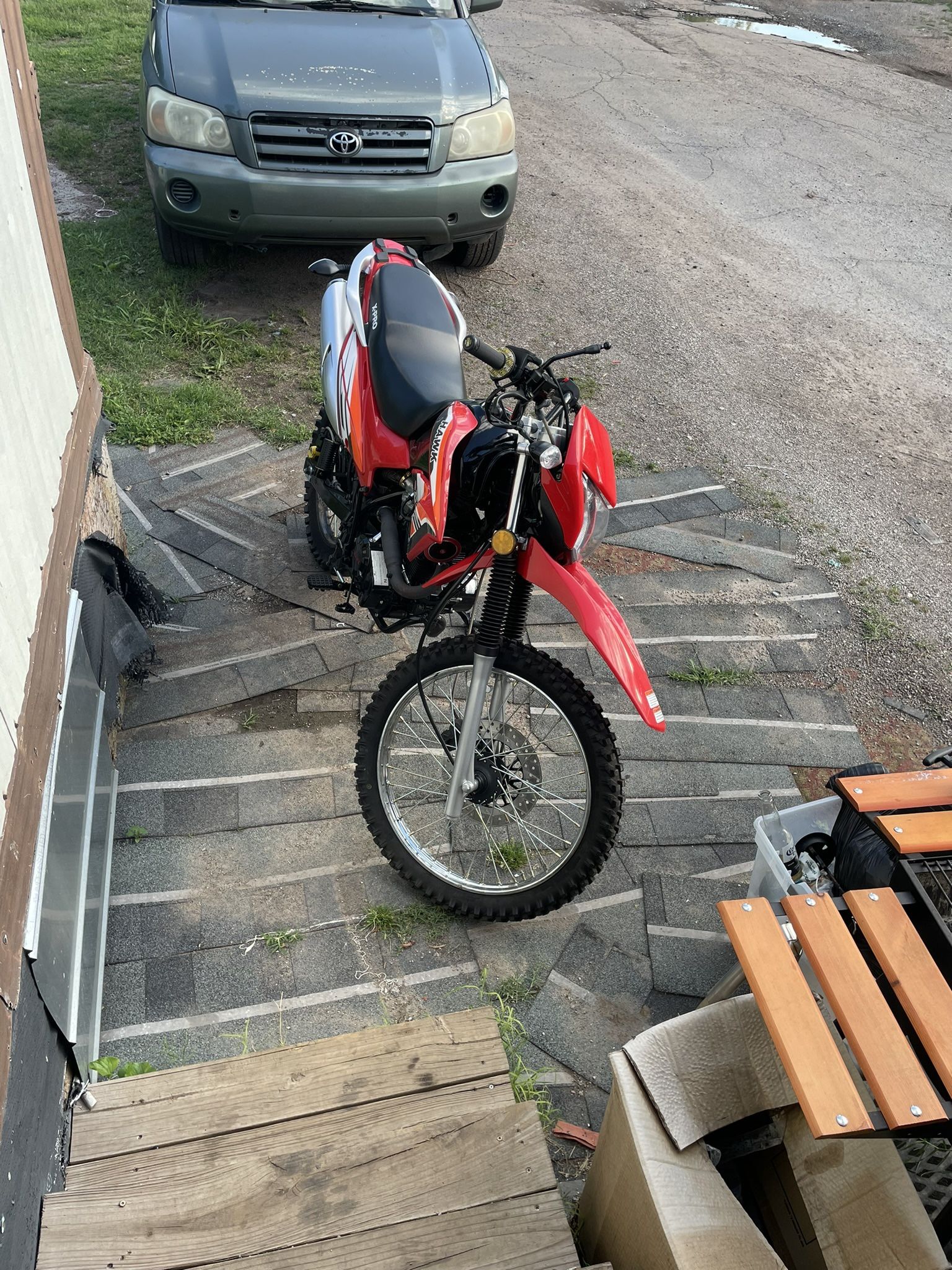Hawk 250