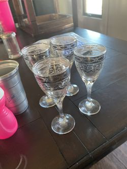 Wine Glasses 