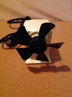 Small electric personal fan