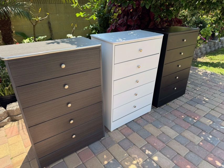 Chest 5 Drawer New