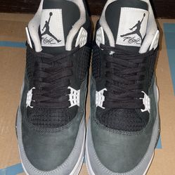 Jordan 4 fear