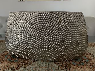 Decorative flower vase 🏺