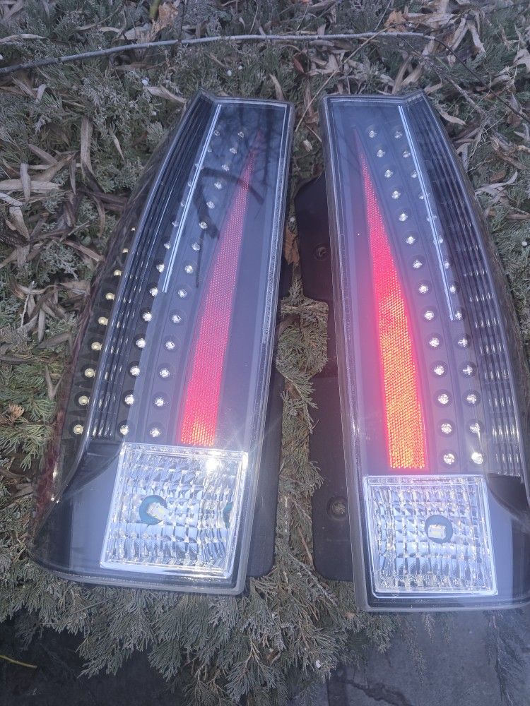 ESCALADE LED TAILIGHTS 