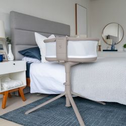 Halo Swivel Baby Bassinet