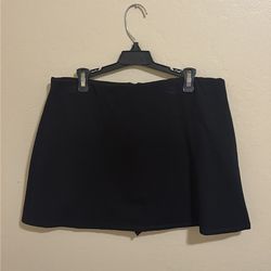 black skirt