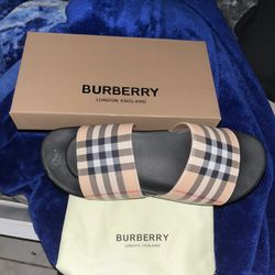 Burberry Slides Size 10 Retail 400