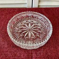 Vintage Pressed Glass Candy Dish Ashtray Bowl Starburst Pattern 6” Diameter