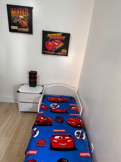 White Toodler bed