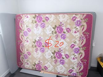 Full/Queen Floral Mattress