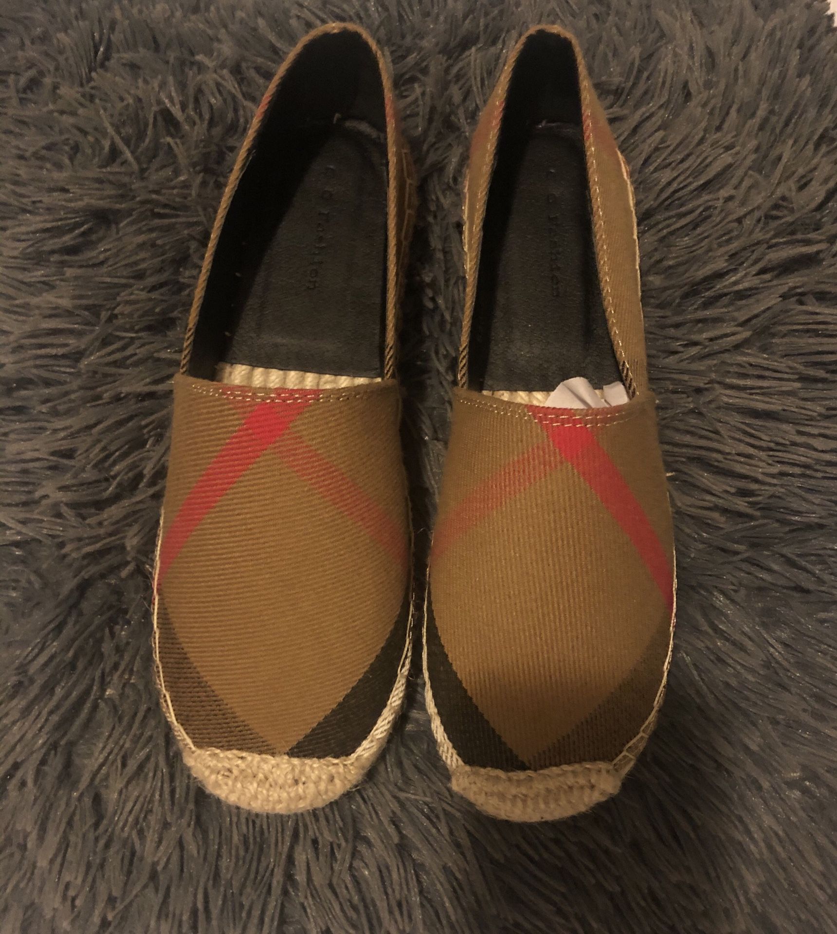 Burberry Style Shoes