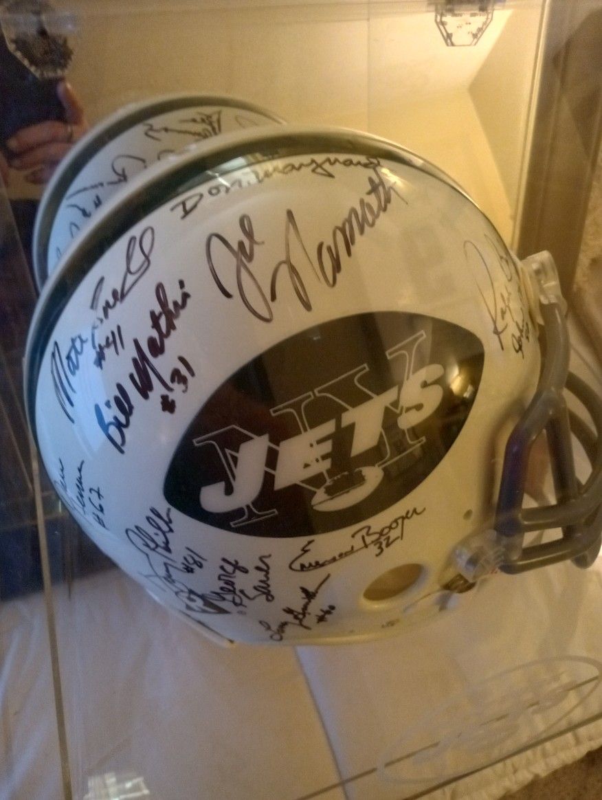1969 Superbowl 3 Joe Namath Team Sighed Helmet In Display Case With JSA Letter Of Authenticity