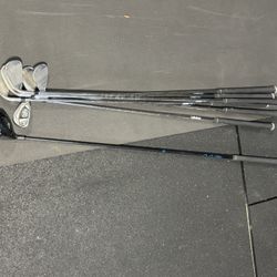 Right Handed Iron Set+ 3 Wood