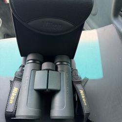 Nikon Prostaff 3 Binoculars