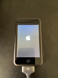 Apple iPod Touch📱 8GB . Model A1213. For Parts . Does Not Stay On when connected. Charger Not Included