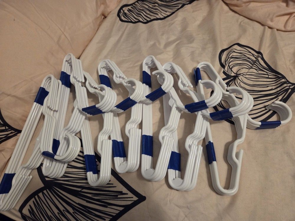 Baby Hangers 35 For $10
