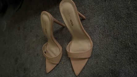 Nude 4 inch heel size 7 new women