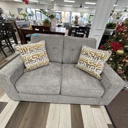 Loveseat 