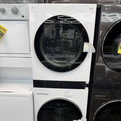 Brand new LG WashTower Stacked SMART Laundry Center 4.5 Cu.Ft. Front Load Washer & 7.4 Cu.Ft. Gas Dryer in White