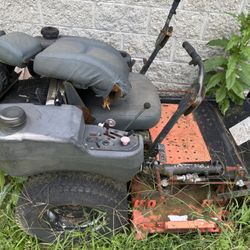 Tractor Zero Turn Mower Gravely