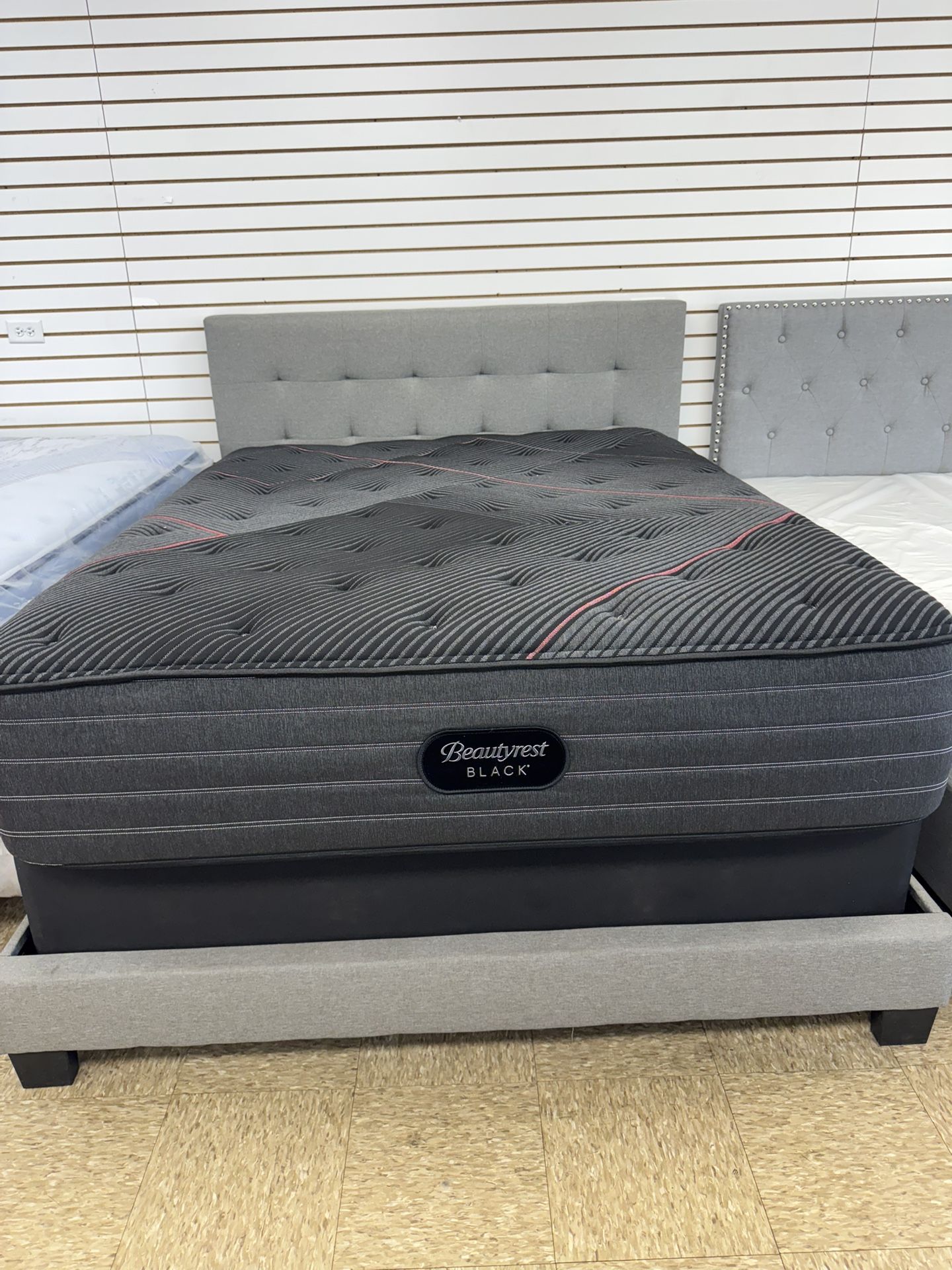 Beauteyrest Black Mattress $599 Only