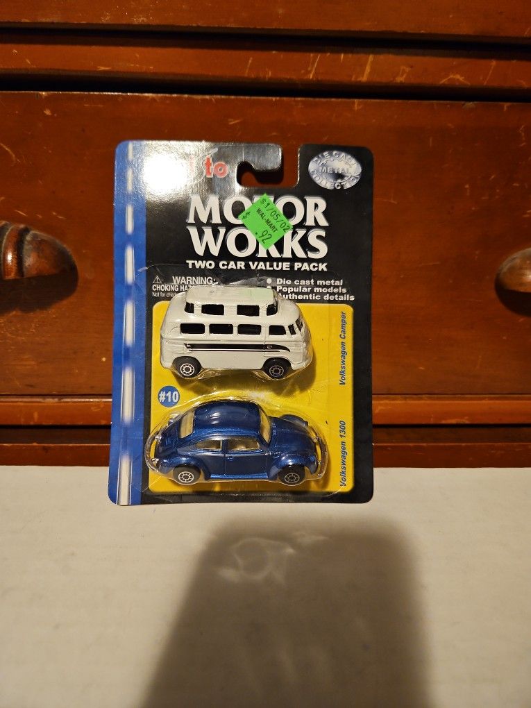 2001 Maisto Motor Works 2 Car Value Pack VW