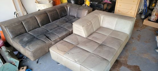 Sectional couch