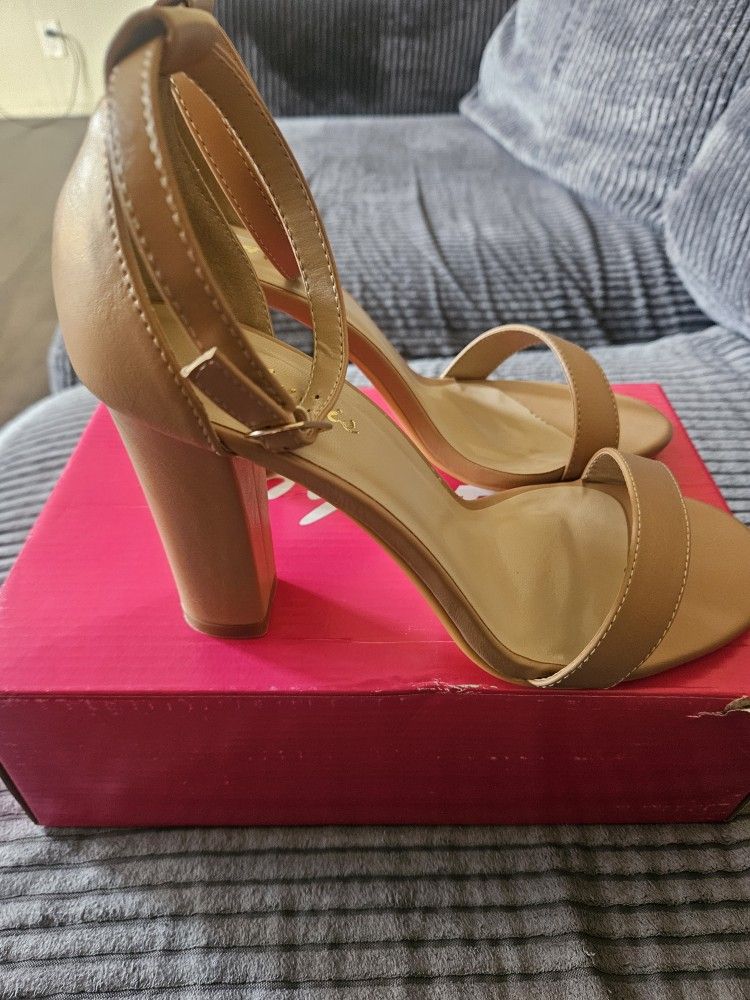 Brand New High Heels Size 8.5 $20