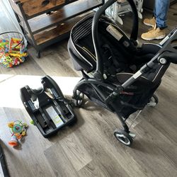 Grave Snug Ride Car seat Stroller 2 Bases 
