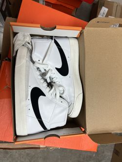 Nike W Blazer Size 6 