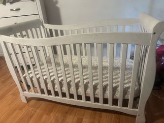 Baby crib