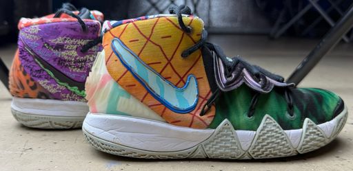 Nike Kyrie 4 Spongebob Mismatched Youth Shoes