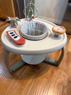 Tiny Love  Baby Activity Center