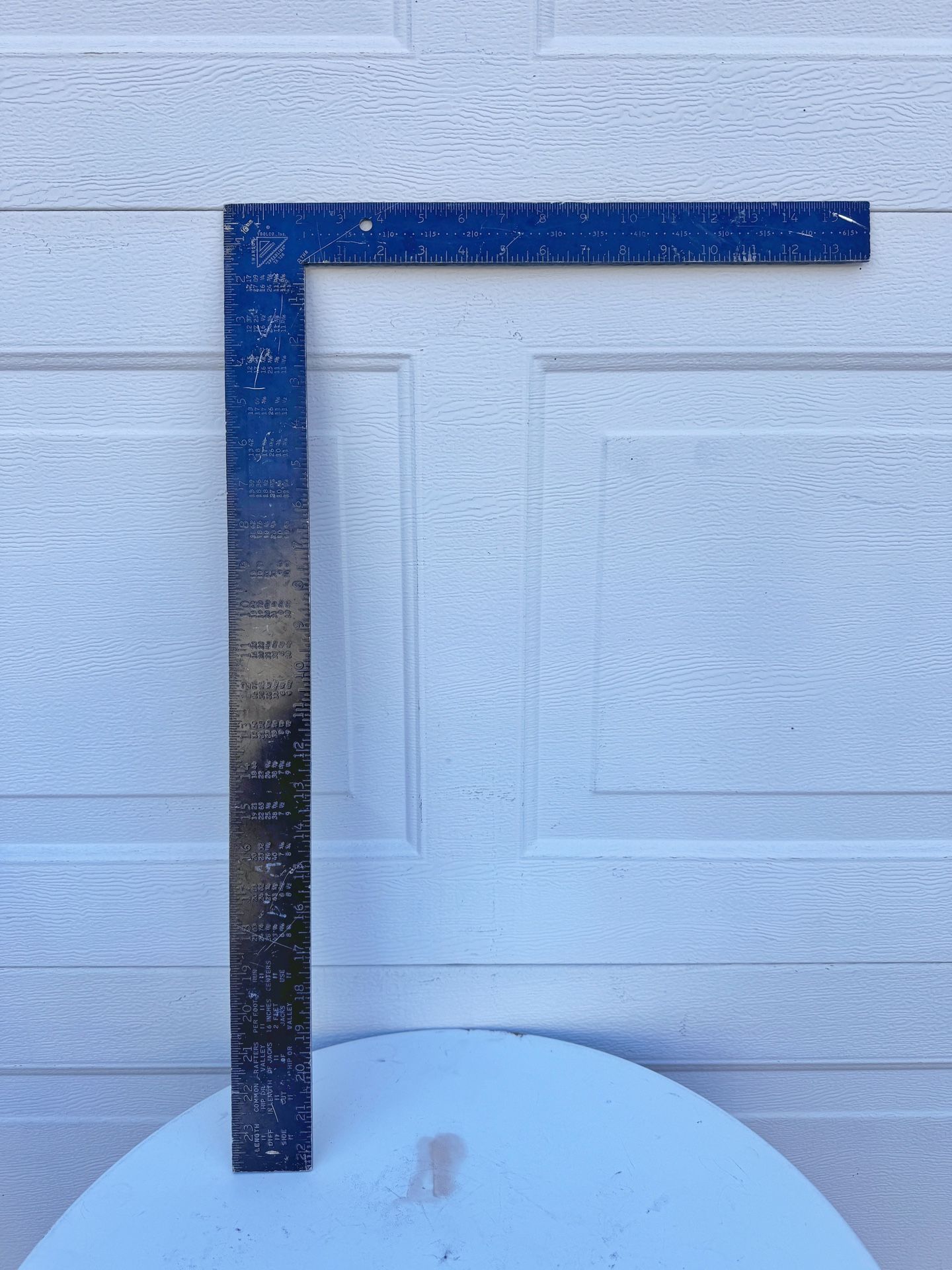 24"EXACT brand aluminum level