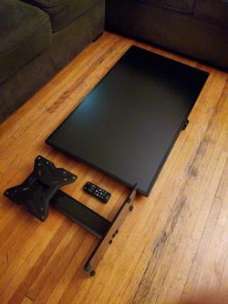 LG 43" 4K UHD Monitor / Display - For Sale