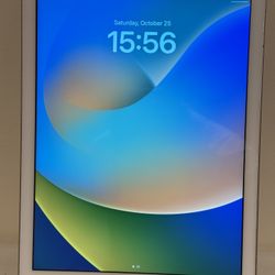📱 iPad 5th Generation – 128GB