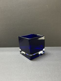 stunning cobalt blue hue Vase 