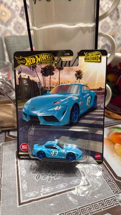 Hot Wheels Premium Boulevard Toyota Supra #43