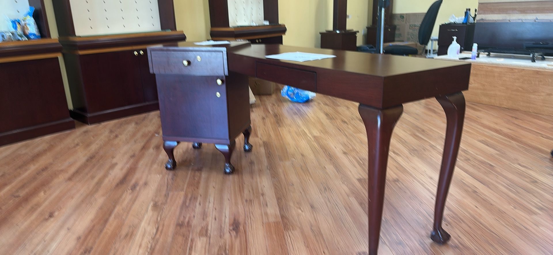 Claw Foot Desk With Locking Drawers