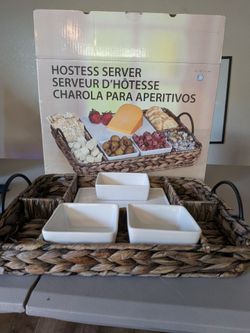 Hostess Server Wicker Tray with Ceramic Bowls