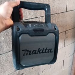 MAKITA XRM08 Portable Work Speaker 