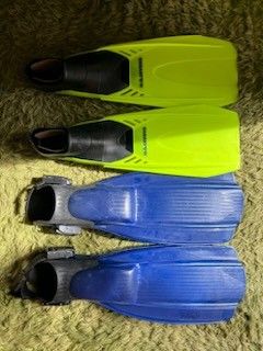 Scuba diving gear mask fins gloves boots snorkel 