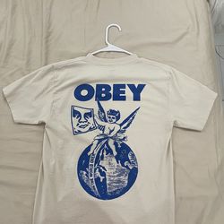 Obey Cherub Logo T-shirt men’s small