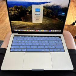 Apple Laptop With Incase Cover